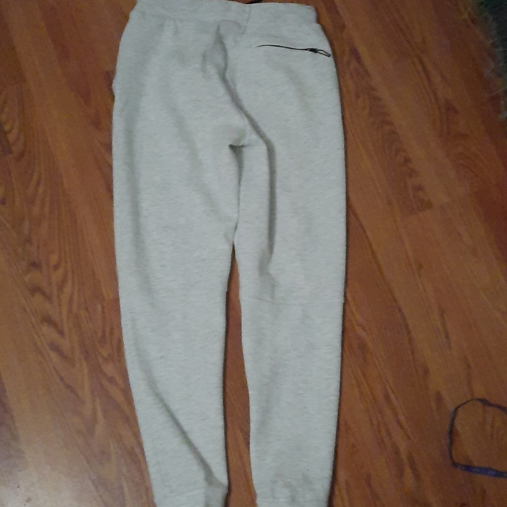 To small - Picture 2 of 2